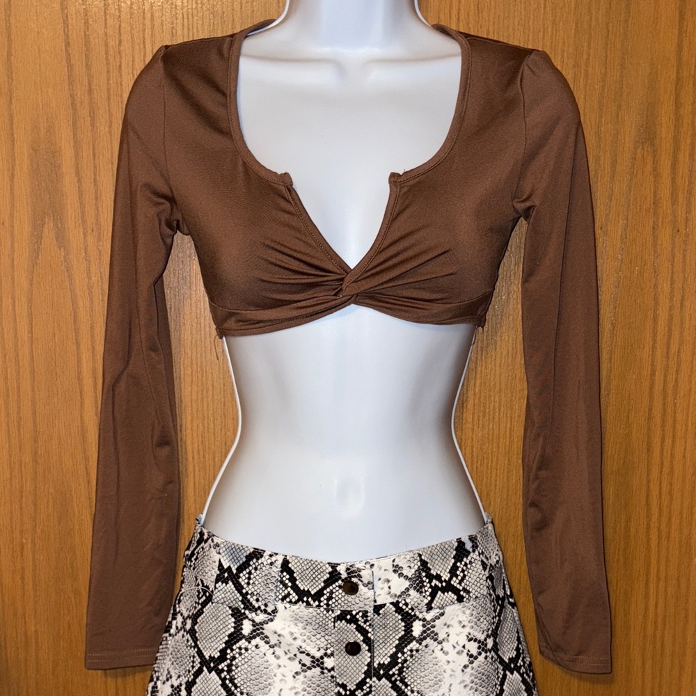 SHEIN size ZS Brown Long Sleeve Twist Front Top